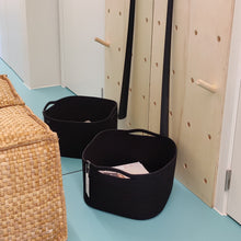 Laden Sie das Bild in den Galerie-Viewer, Zeitschriftenkorb Schwarzes Seil