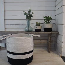 Afbeelding in Gallery-weergave laden, Planter Black &amp; White